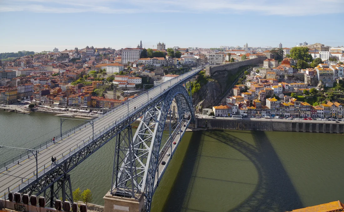 Ponte Dom Luís I no Porto, sobre o Rio Douro